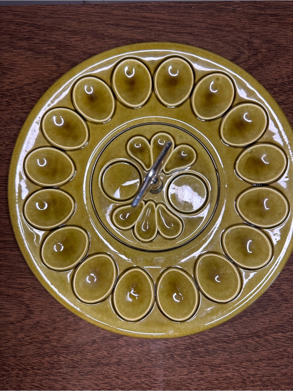 Vintage MCM California USA Pottery Avocado Green Deviled Egg Plate - Picture 2 of 4